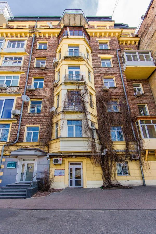 2-Х Кімнатна Квартира Поруч Із Бессарабським Ринком キエフ エクステリア 写真